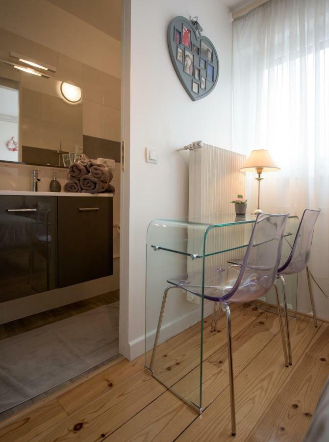 Bed and Breakfast La Rosiere De Marcq Exterior foto